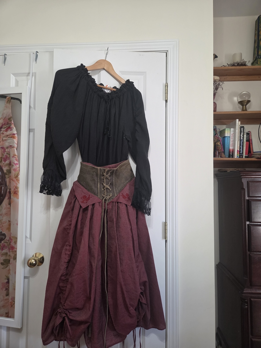 Women’s Rose Pink Vintage-Style Corset Skirt - Picture 4 of 4